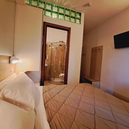 Hotel Butterfly Wellness & Spa Rimini Luaran gambar