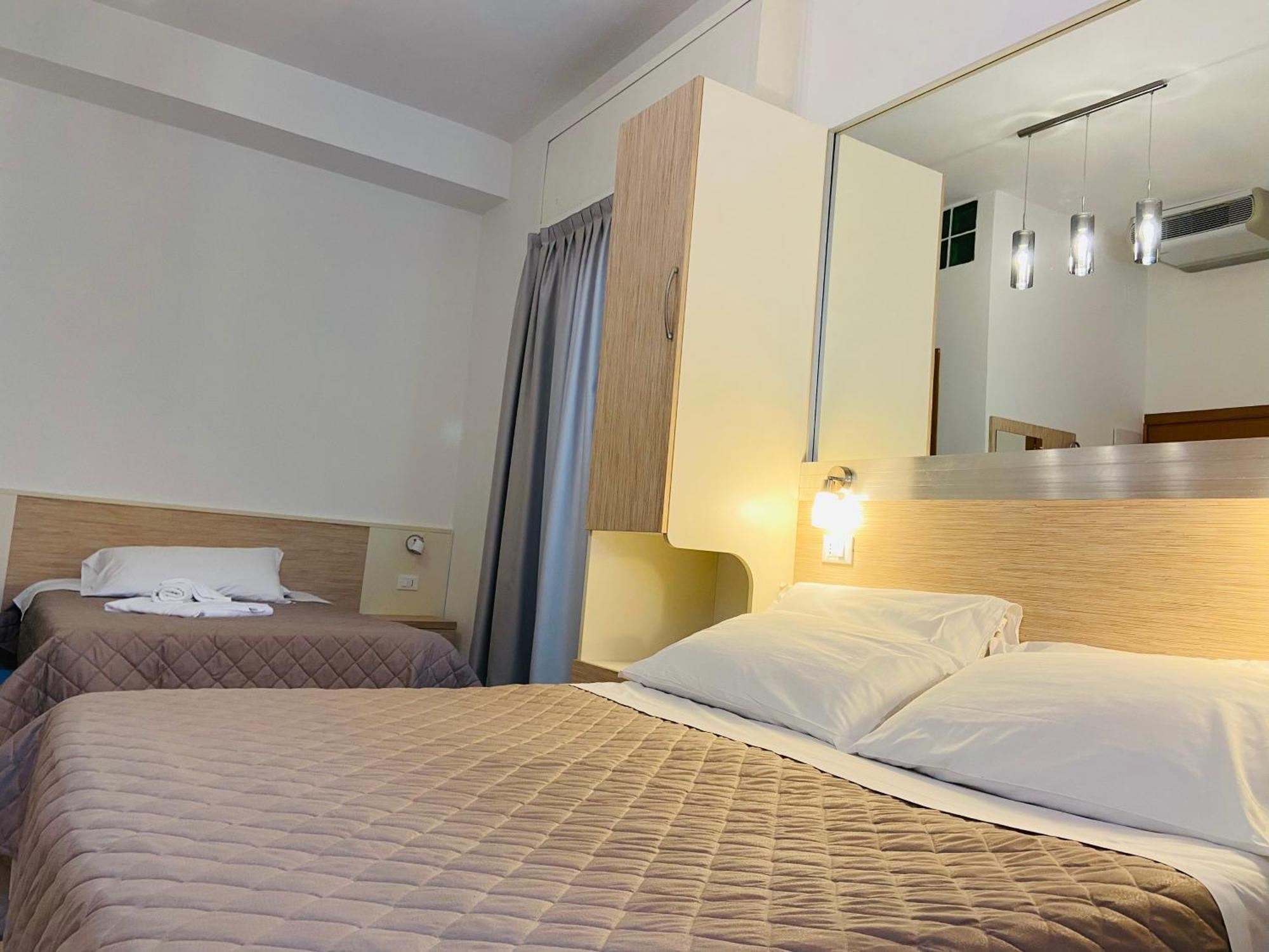 Hotel Butterfly Wellness & Spa Rimini Luaran gambar